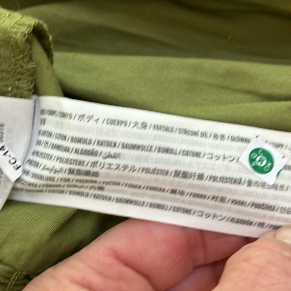 Abercrombie & Fitch Sweetheart Neckline Cropped Short Puffed Sleeve Top - Picture 6 of 9